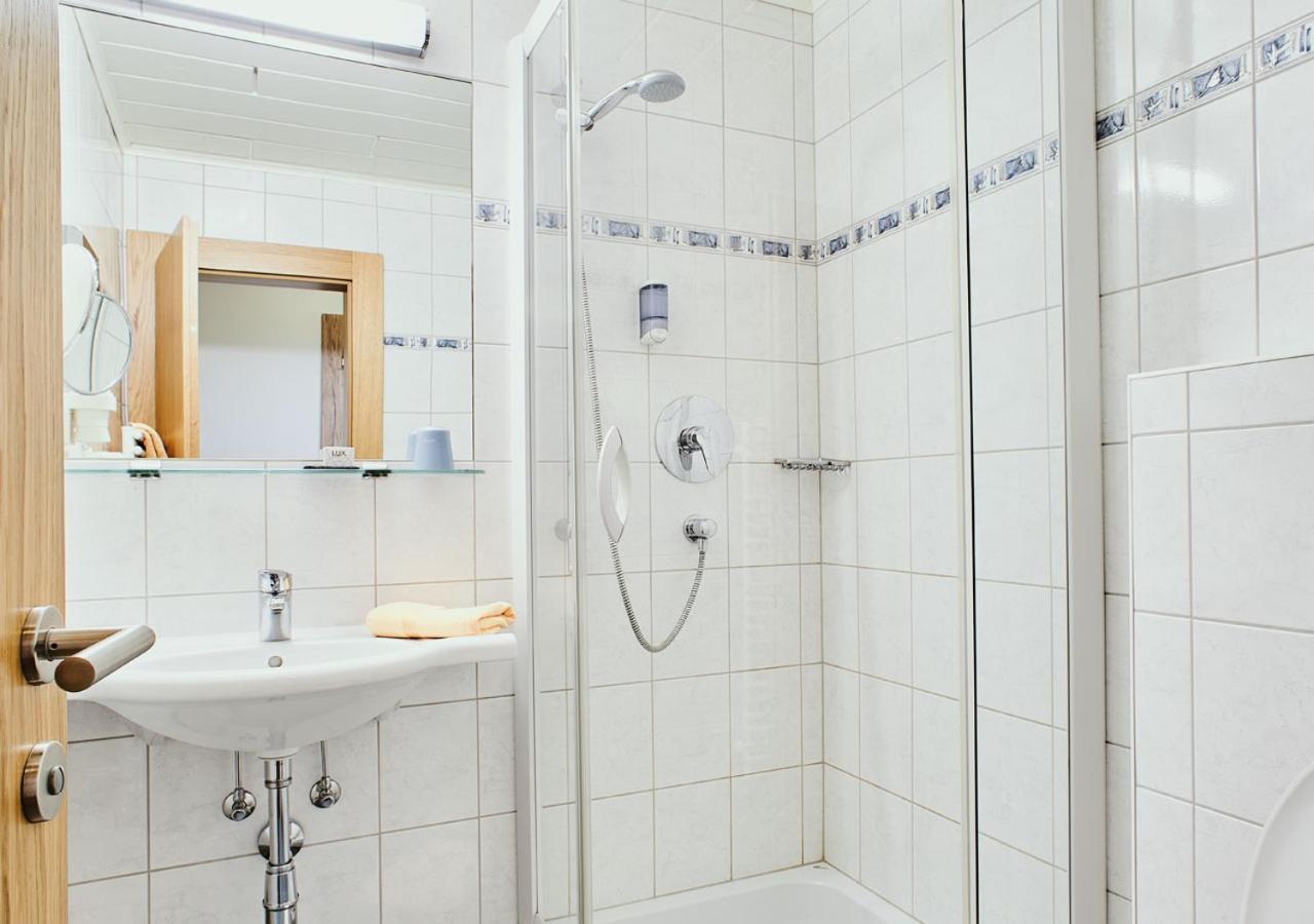 Hotel Rustika Lermoos Bagian luar foto