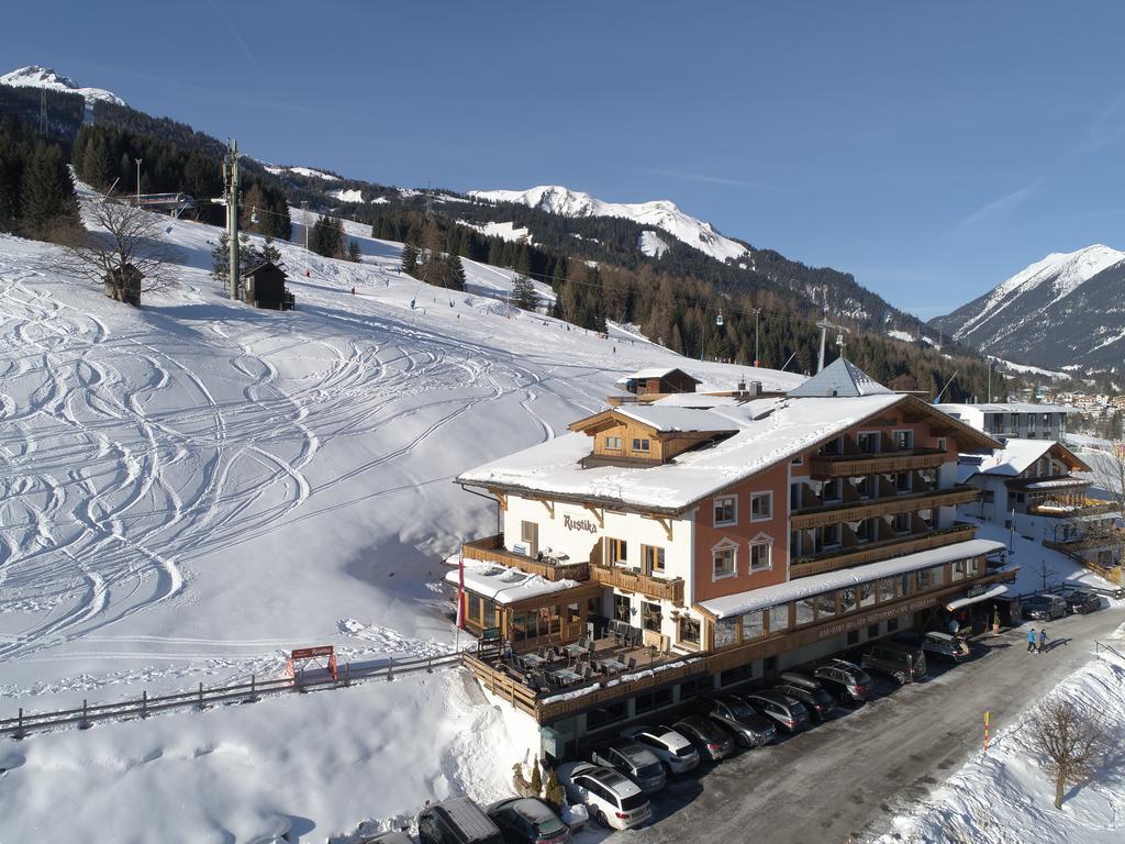 Hotel Rustika Lermoos Bagian luar foto