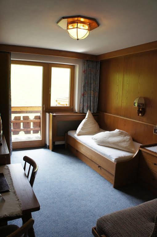 Hotel Rustika Lermoos Bagian luar foto